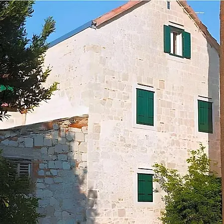 Baguc 4* Σπλιτ